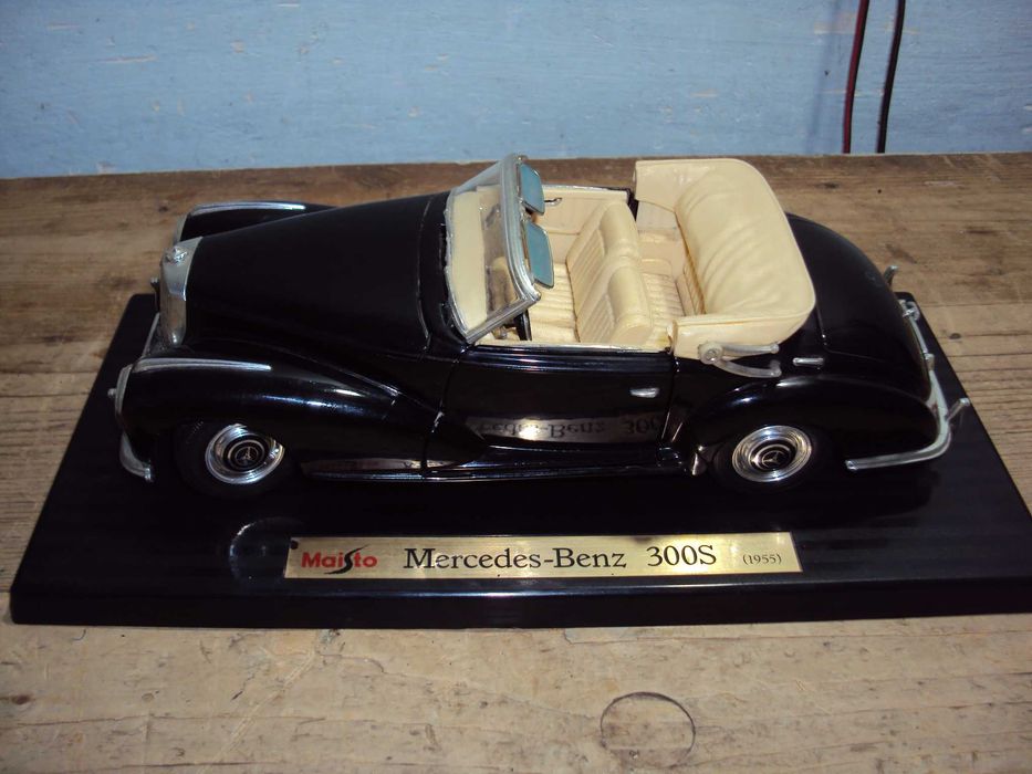 machetă Mercedes Benz 300S 1.18,suspensie fată-spate, Maisto
