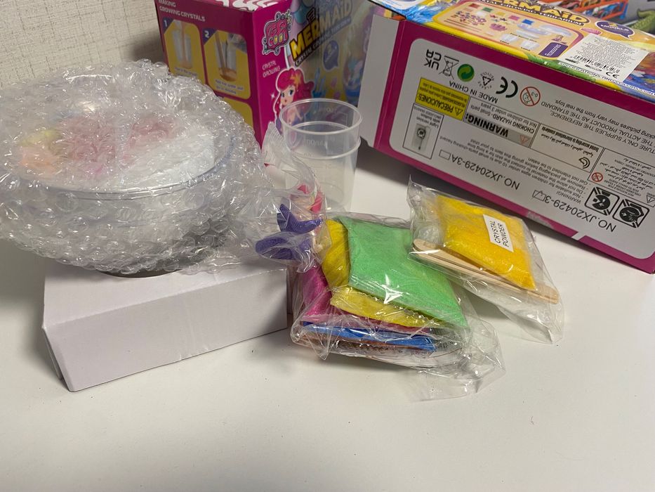 Разпродажба - детектор на лъжата, гараж за колички, шише, русалка