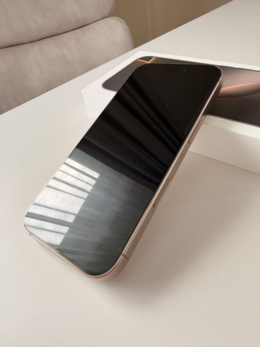 Iphone 16 Pro 256GB- в гаранция