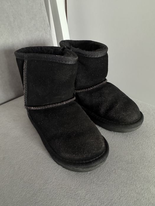 Продам детские угги