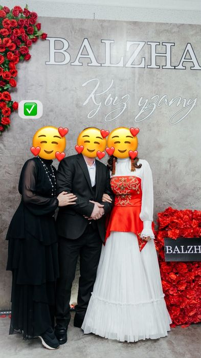 Продам вечерние платья