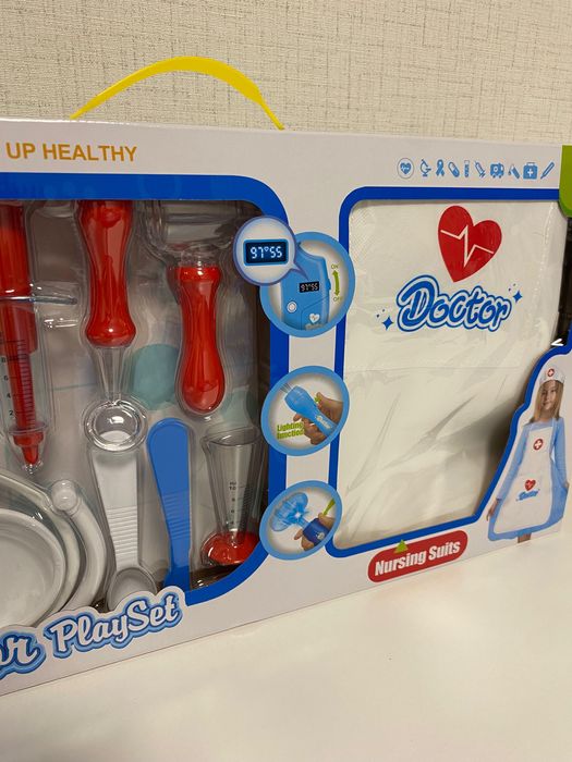 Малък доктор - комплект с престилка - в синьо