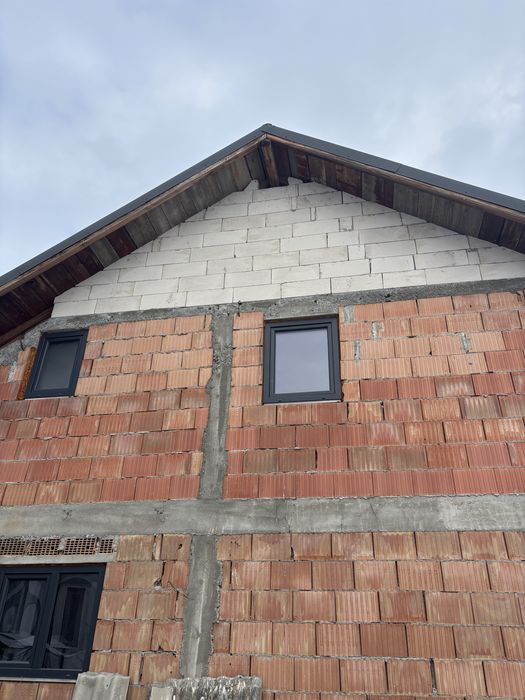 Casă la Roșu plus teren 2500 mp