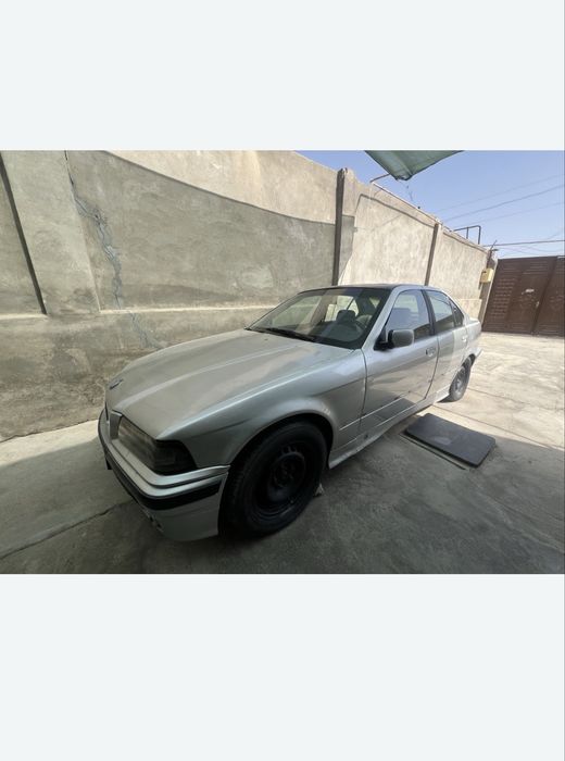 Продается BMW  e 36 м 40 матор не находу