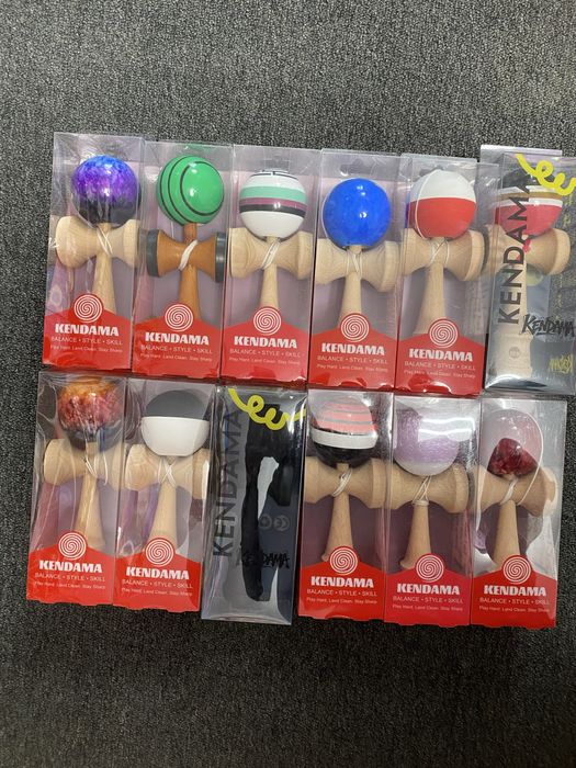 Kendama Balance, kendama pop si Krom