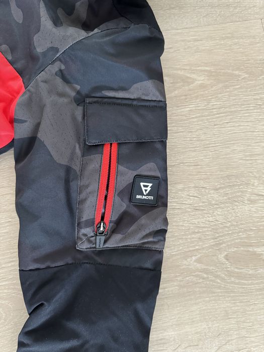 Ску екип Brunotti