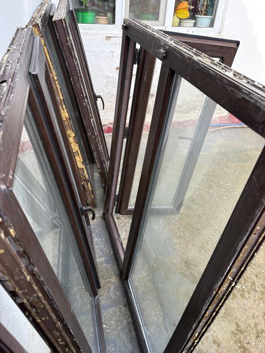 Пластик терезе сатылады