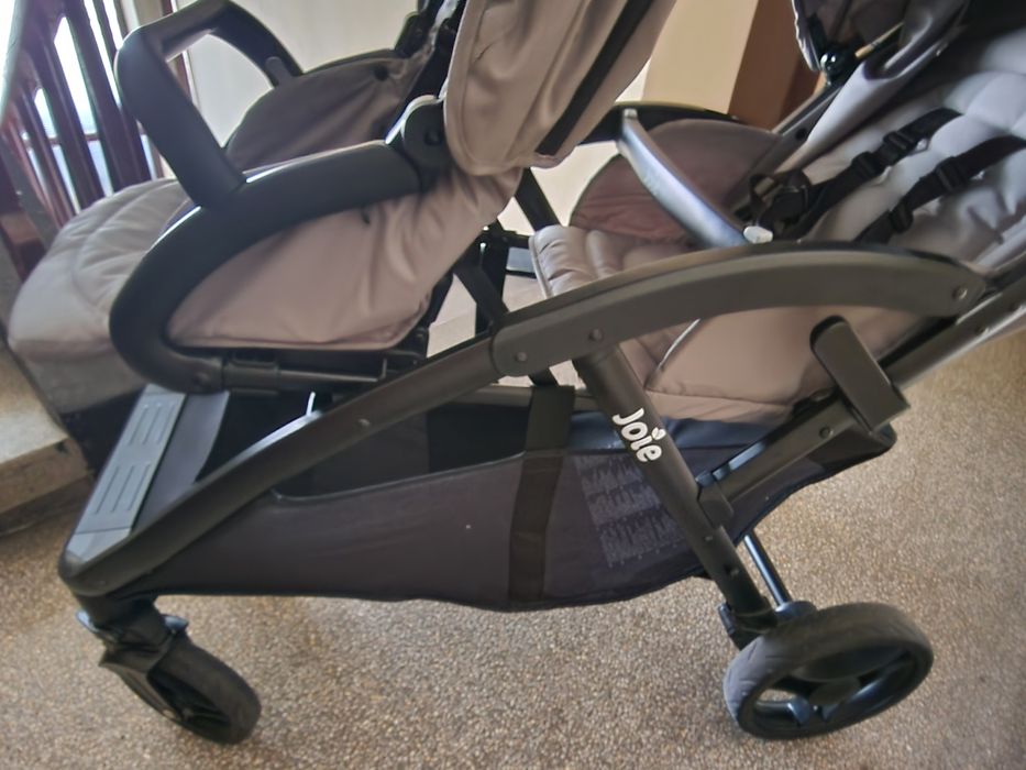 Двойна количка Joie evalite duo за близнаци или породени деца