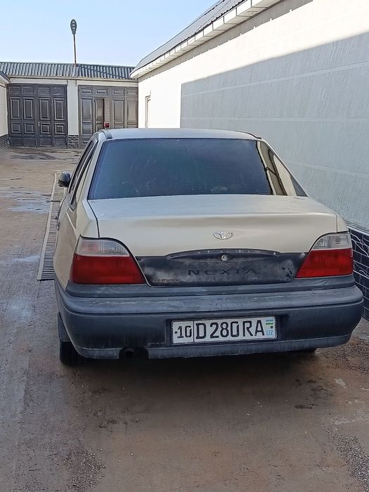 Нексия 1 ўтиб бериладиган жойи бор.