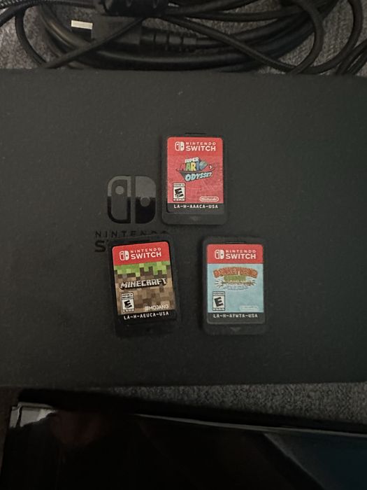 Nintendo Switch OLED + 3 игры | Полный комплект