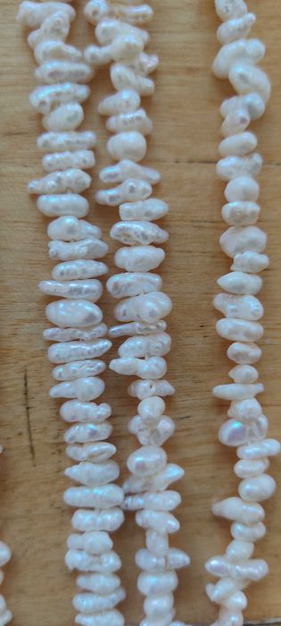 Продам жемчуг (натуральный речной)