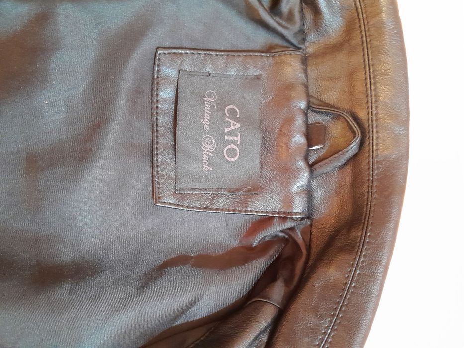 De vanzare geaca din piele