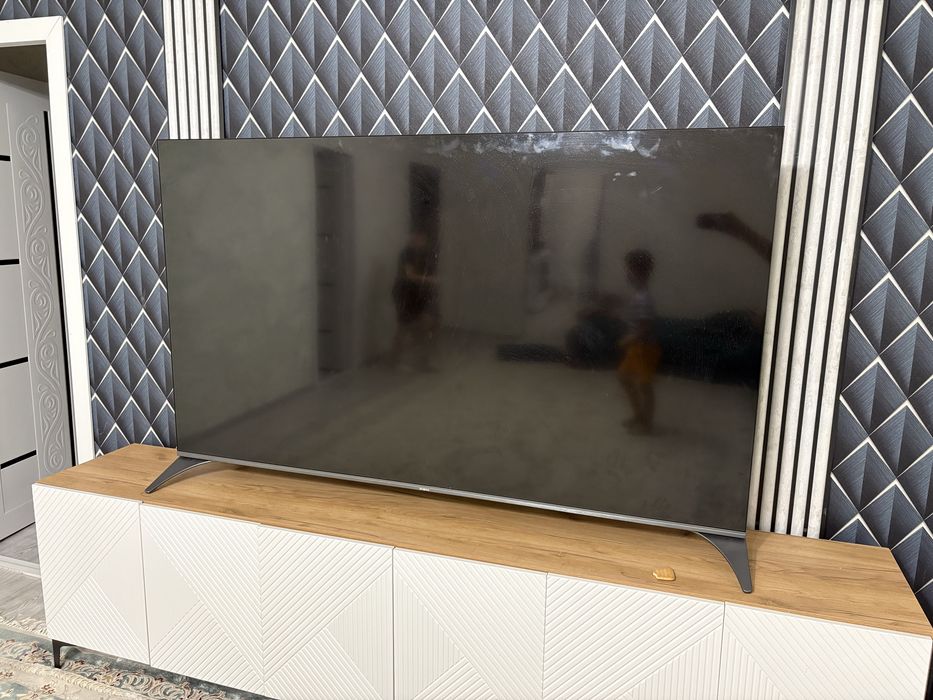 Продам телевизор на запчасть