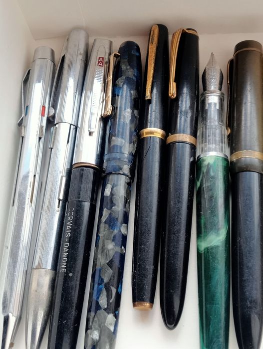 Stilouri,pixuri și creioane