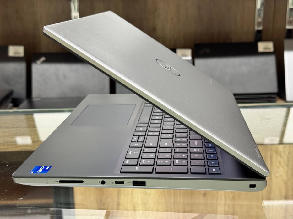 Mobile Workstation DELL Precision 7670