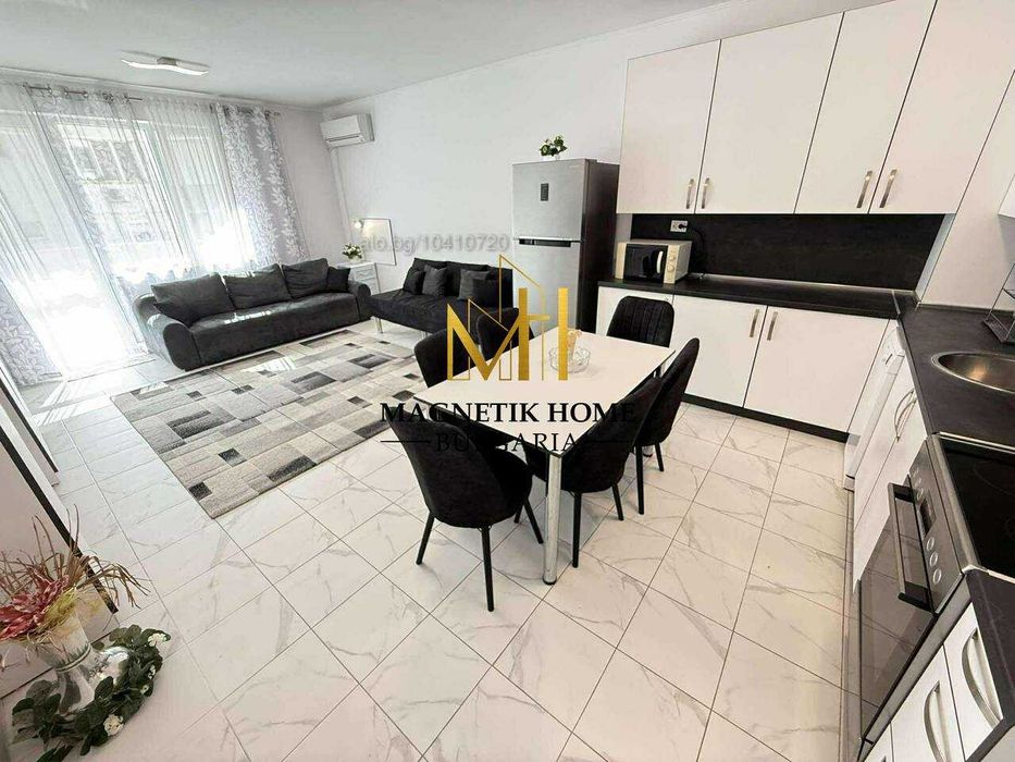 Дава се под наем Тристаен апартамент в Бургас, Център - 95 кв.м за 765 € - Снимка #13