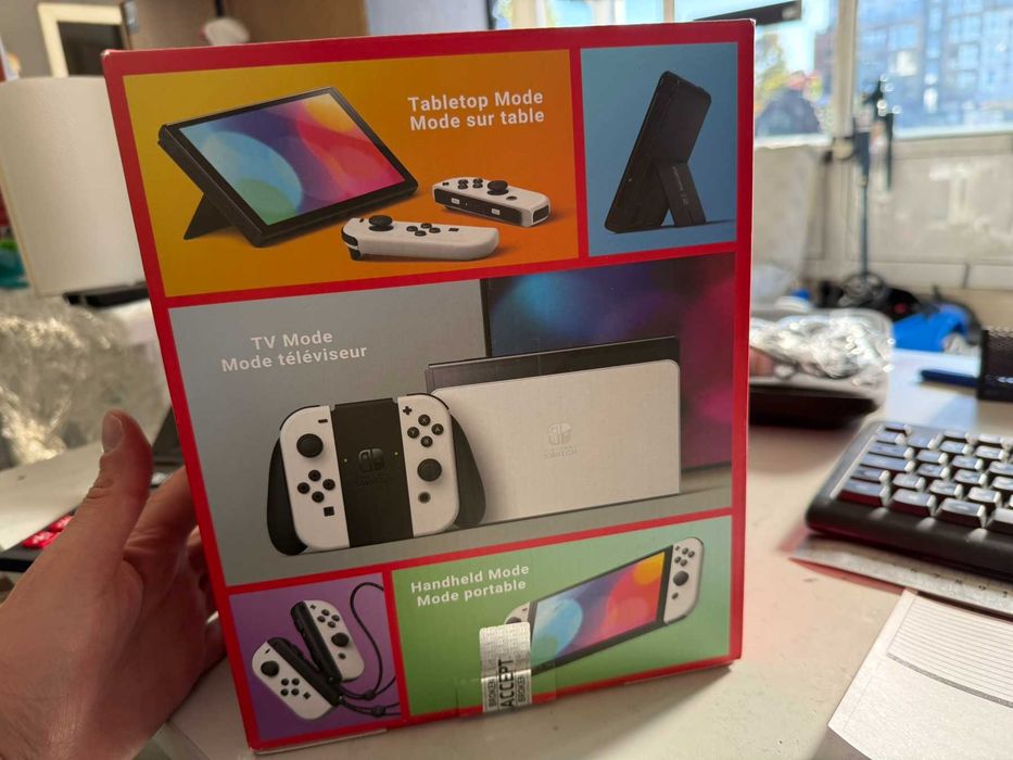 Nintendo Switch OLED HEG-001