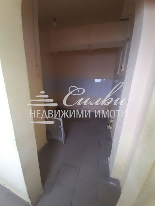 Търговски обект със статут на заведение - 5-ти километър!