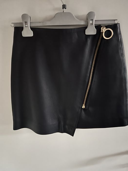 Fusta piele naturala, Tommy Hilfiger, noua cu eticheta mas S .