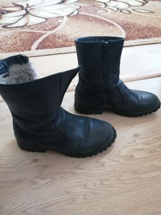 Продам  сапожки мальч.