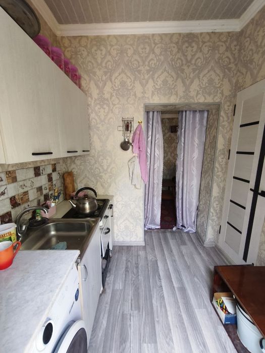 Продаётся коттедж 2 ком в общем дворе Мирабадский район ул Инокабад