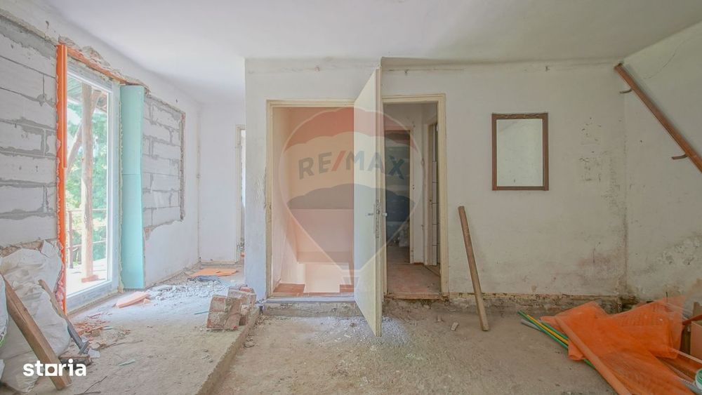 Casă cu potențial în Centrul Civic Brașov | 4 camere