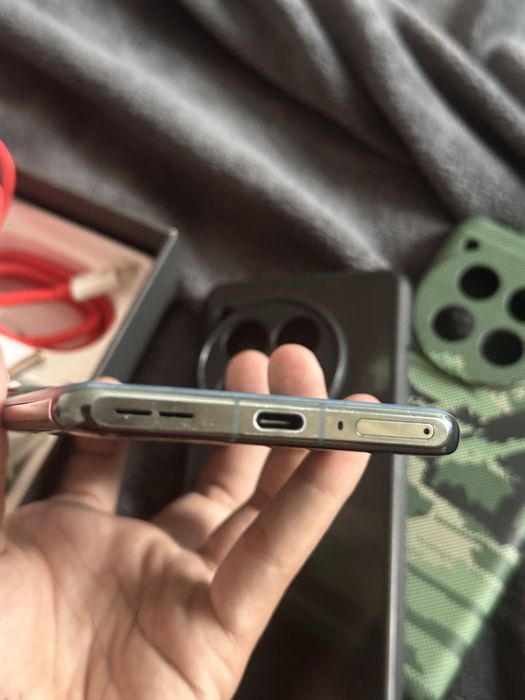 One Plus 12  Ван плас 12