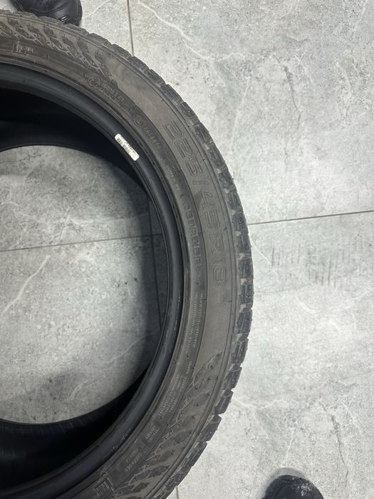 Шины зимние 225/45 р 18