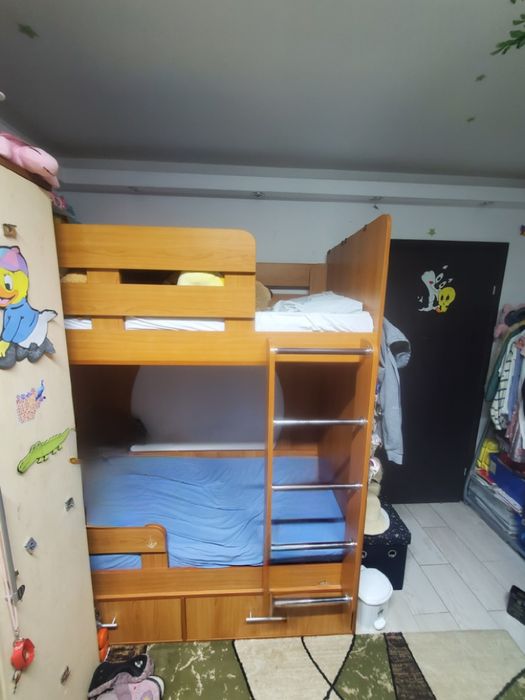 Pat supra etajat pentru copii