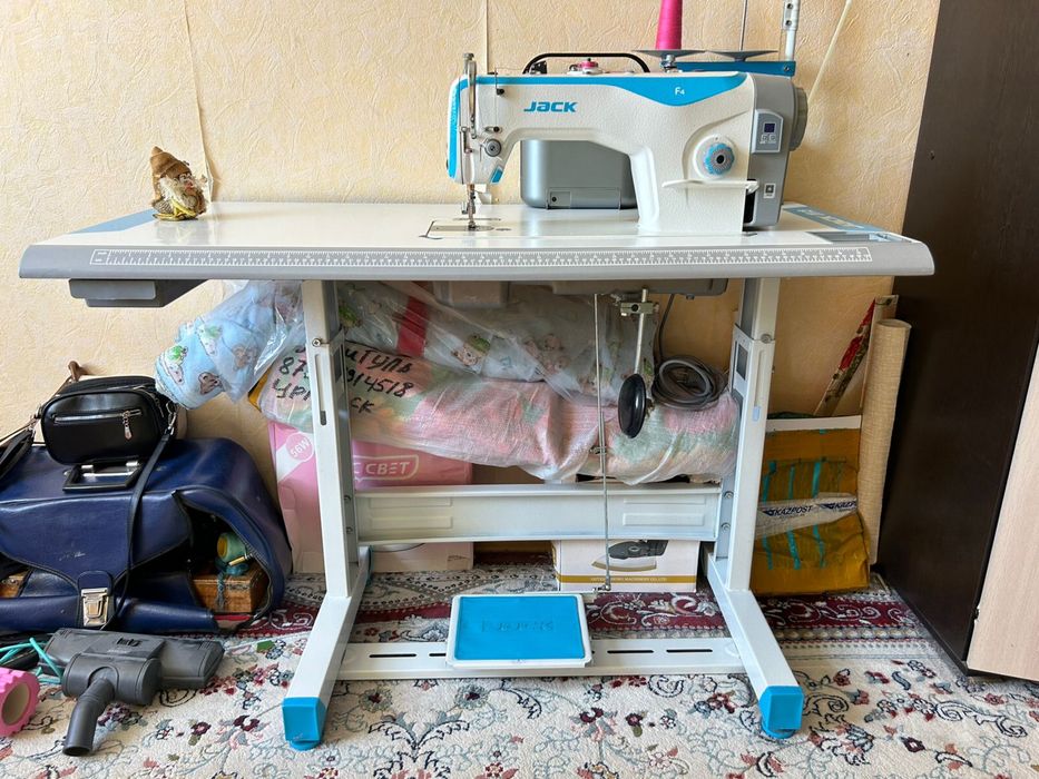 Продам швейную прмышленную машинку