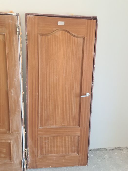 Интериорни врати