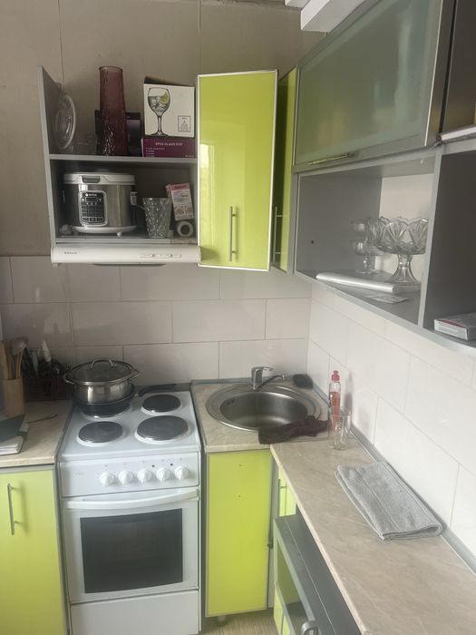 Отдам кухонный гарнитур бесплатно