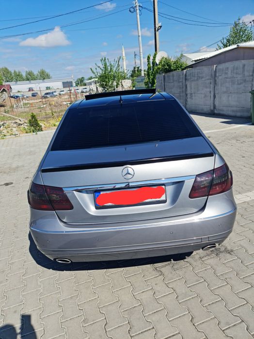 MERCEDES-BENZ E-Class 2011 — imagine 4