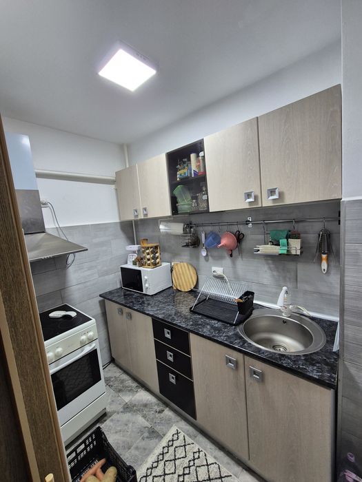 Garsoniera de vânzare Craiovei Pitesti total renovată