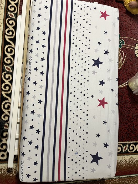 Продам манеж краватку