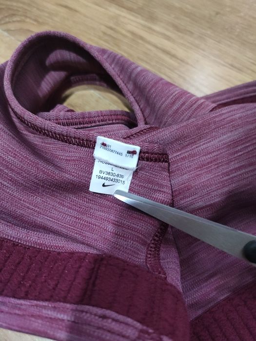 Bustiera Nike mărimea M