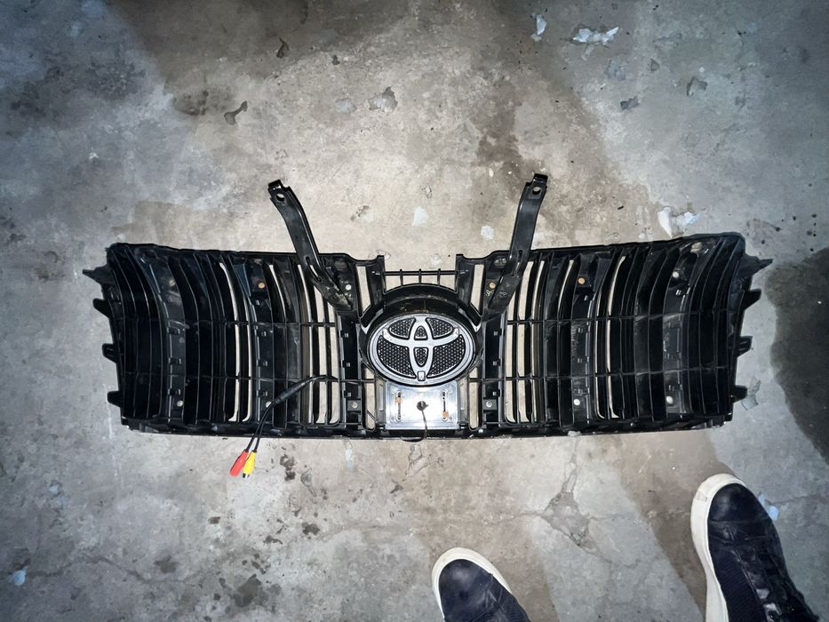 Фары на прадо 2011год  бампер на прадо 150