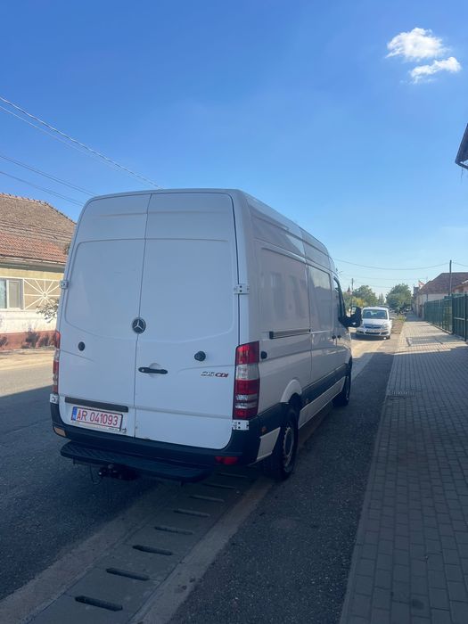 Mercedes Sprinter 215