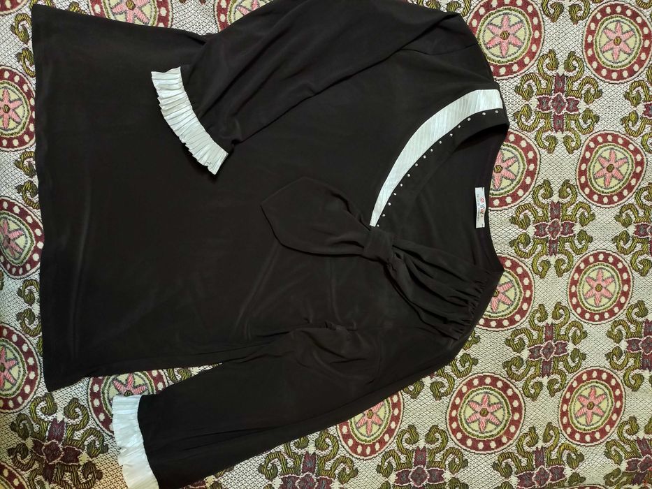 Продается нарядная кофточка