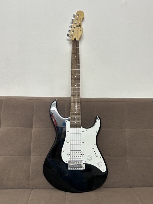 электрогитара yamaha eg112c