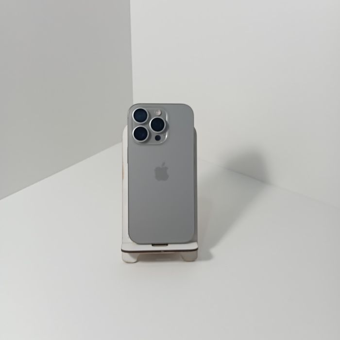 iPhone 16 pro 128гб