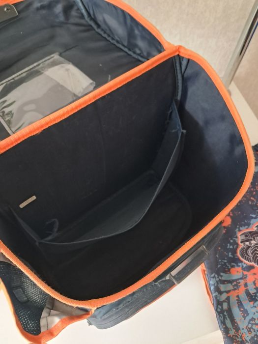 Школьный портфель