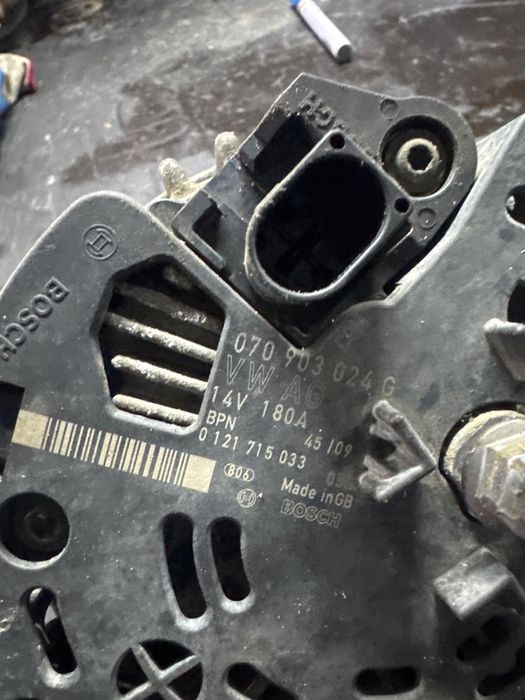 Alternator Volkswagen Touareg 7L 2.5 2002 - 2013 070903024G