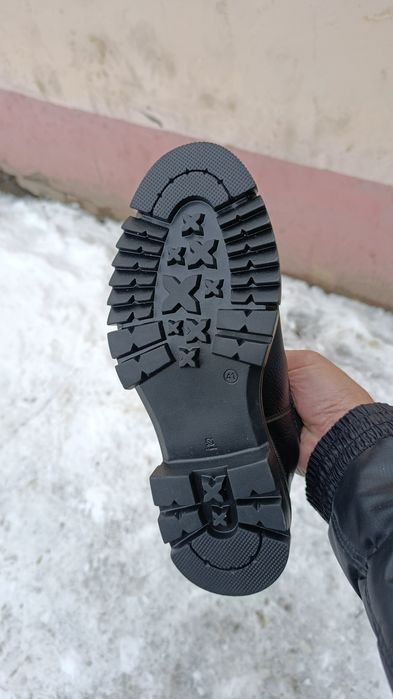 Качественная фирменная мужские полусапожки