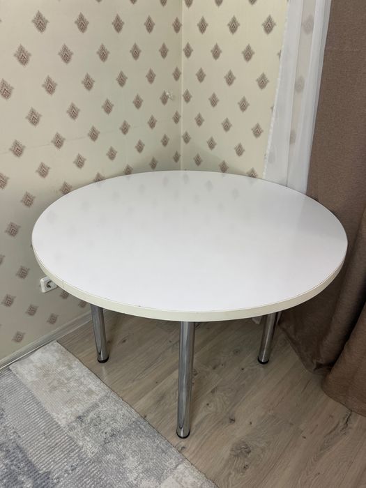 продам стол-обмен