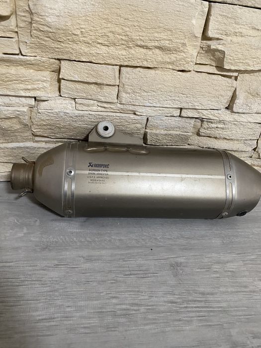 Toba finala akrapovic.