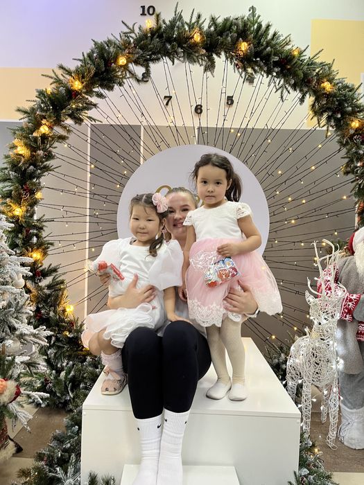 Продам платье на годик до 2-3 лет