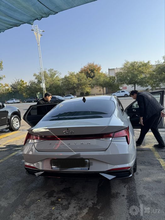 Hyundai Elantra 1.6