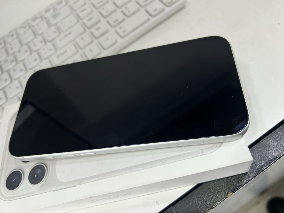 Продам IPhone 17 pro max silver ZA 256 gb 3 sik новый