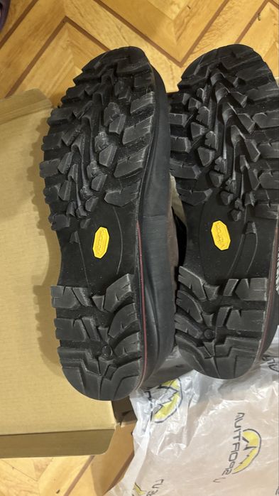 Ботинки для похода в горы